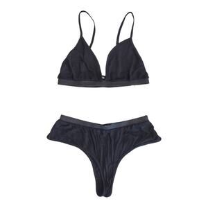 PRETTY LITTLE THING Black Bra Set NEW Bralet & Thong Panty Sz 6 Simple Lingerie